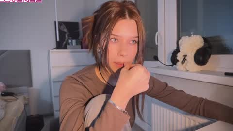 Snapshot of peaceful_oblivion chatting on 19, 2, 2025 Sandra Next Stream pm MSK 5 pm UTC1pm EDT online show from 19, 2, 2025