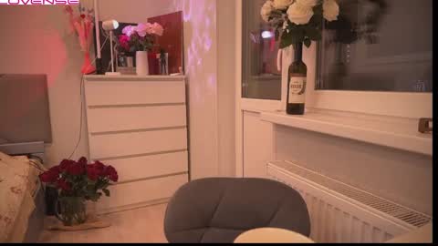 Snapshot of peaceful_oblivion chatting on 25, 2, 2025 Sandra Next Stream pm MSK 5 pm UTC1pm EDT online show from 25, 2, 2025