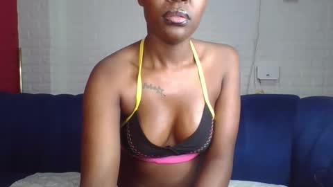 peach_melbah online show from 25, 10, 2025