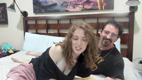 Snapshot of peaches_and_cupcake chatting on 27, 9, 2025 Peaches Cupcake Rachel and Bryce online show from 27, 9, 2025