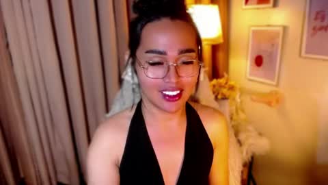 Snapshot of peakaboo_xx chatting on 12, 5, 2026 Angel Creamdensada online show from 12, 5, 2026