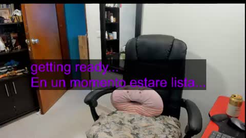 Tangerine Penaut online show from 13, 7, 2026