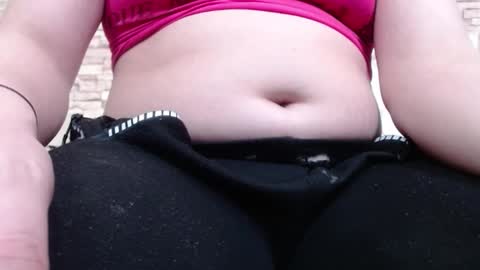 Snapshot of pearl_michelts chatting on 5, 2, 2026 michel online show from 5, 2, 2026