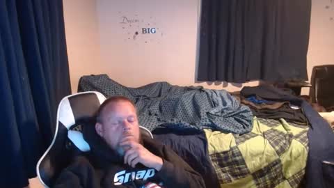 pecker40 online show from 16, 1, 2025