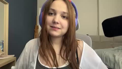 Snapshot of peepapa chatting on 8, 7, 2026 Luna Vale online show from 8, 7, 2026