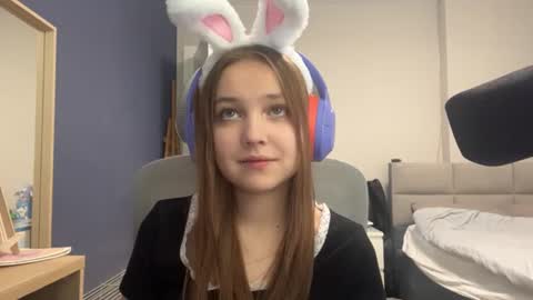 Snapshot of peepapa chatting on 12, 7, 2026 Luna Vale online show from 12, 7, 2026