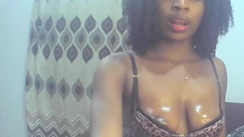 Snapshot of peetyface chatting on 19, 10, 2025 Lizzy online show from 19, 10, 2025