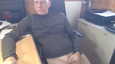 Pemue65 online show from 17, 11, 2025