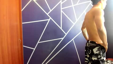 Snapshot of pendragom1224 chatting on 12, 1, 2025 Pendragom online show from 12, 1, 2025