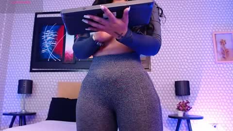 Penelope  Lets get to 100 hands up  online show from 10, 4, 2026