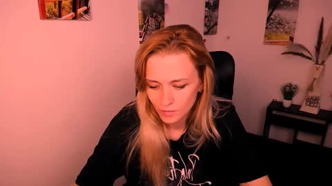 Mia online show from 13, 9, 2025