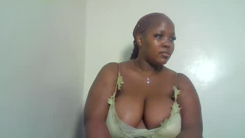 Snapshot of periwinkle200 chatting on 24, 5, 2026 wilia online show from 24, 5, 2026