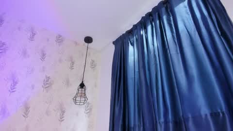 Perla online show from 6, 4, 2026