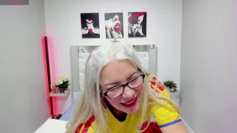 Perla online show from 3, 7, 2026