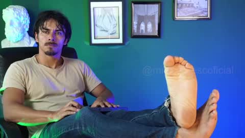 andres    online show from 12, 2, 2025