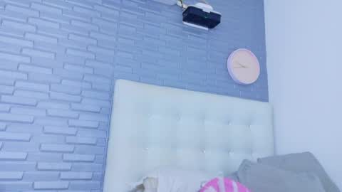 Snapshot of pervert_shydoll chatting on 27, 5, 2026 pervert_shydoll online show from 27, 5, 2026
