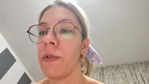 Lisa -  online show from 19, 12, 2025