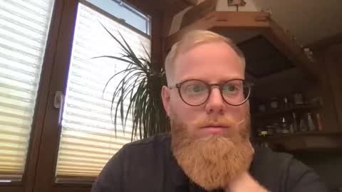 Snapshot of peschiii chatting on 3, 6, 2026 Peschi online show from 3, 6, 2026