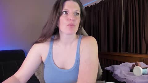 Kelly online show from 5, 12, 2025