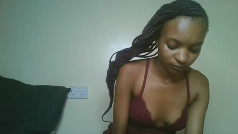 Snapshot of petal_palette chatting on 12, 5, 2026 Lolly online show from 12, 5, 2026
