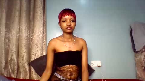 Snapshot of petal_palette chatting on 7, 8, 2026 Lolly online show from 7, 8, 2026