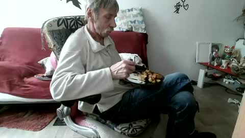 Snapshot of peter9744 chatting on 16, 6, 2026 peter9744 online show from 16, 6, 2026