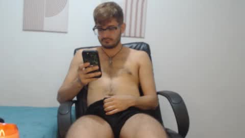 Snapshot of peter_x_annaud chatting on 19, 12, 2025 FELIPE online show from 19, 12, 2025