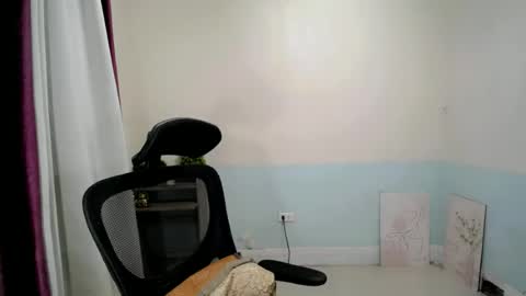 Snapshot of petite_angelxxx chatting on 25, 6, 2026 petite_angelxxx online show from 25, 6, 2026