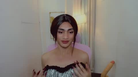 Snapshot of petite_barbie88 chatting on 8, 7, 2026 petite_barbie88 online show from 8, 7, 2026