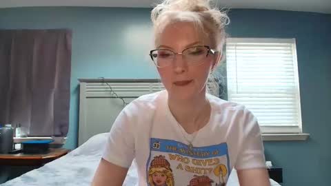 Little cupcake online show from 24, 3, 2026