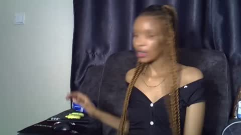 Snapshot of petite_melinda chatting on 24, 7, 2026 petite_melinda online show from 24, 7, 2026