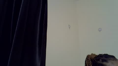 Snapshot of petite_melinda chatting on 25, 7, 2026 petite_melinda online show from 25, 7, 2026