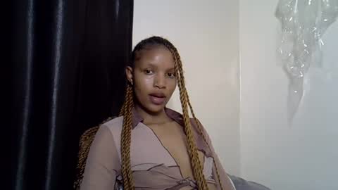 Snapshot of petite_melinda chatting on 26, 7, 2026 petite_melinda online show from 26, 7, 2026