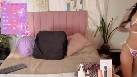 petite_pepper18 online show from 17, 6, 2026
