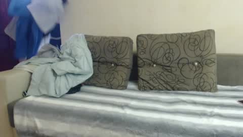 Snapshot of petite_red95 chatting on 10, 12, 2024 cosmina online show from 10, 12, 2024