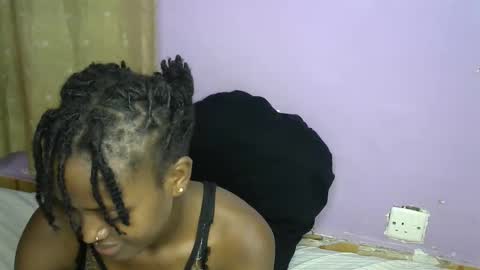 petite_star2 online show from 3, 11, 2025