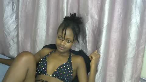 petite_star2 online show from 22, 11, 2025