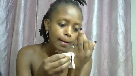 petite_star2 online show from 20, 12, 2025