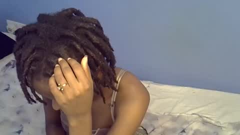 petite_star2 online show from 11, 2, 2026