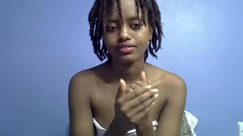 petite_star2 online show from 20, 2, 2026