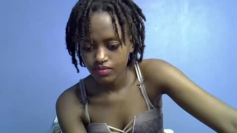 petite_star2 online show from 21, 2, 2026