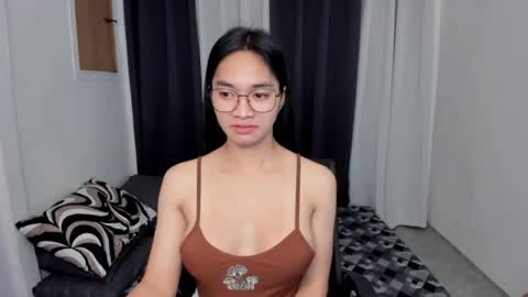 Snapshot of petiteasianmarian chatting on 12, 5, 2026 bigcock Marian online show from 12, 5, 2026