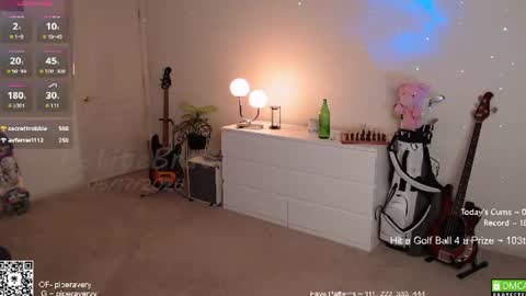 Snapshot of petitebrat chatting on 17, 6, 2026 PiperAvery online show from 17, 6, 2026