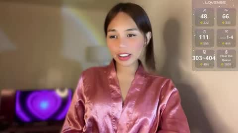 Snapshot of petitegirlx69 chatting on 7, 6, 2026 miss lisa online show from 7, 6, 2026