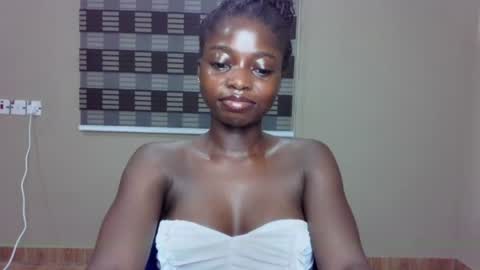 petitexxebony online show from 30, 6, 2026