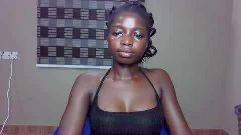petitexxebony online show from 1, 7, 2026