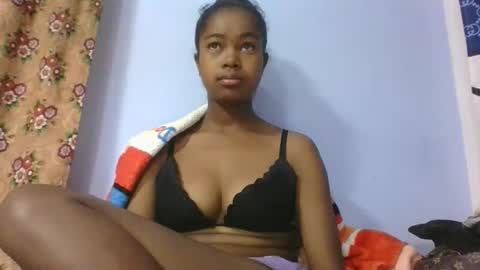 phania185885 online show from 11, 3, 2026