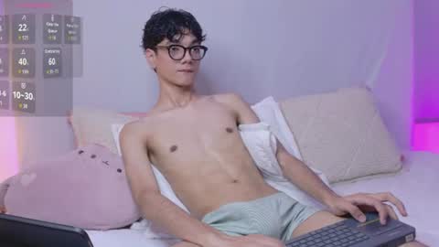 Snapshot of phillicious_ chatting on 8, 7, 2026 Phillip online show from 8, 7, 2026