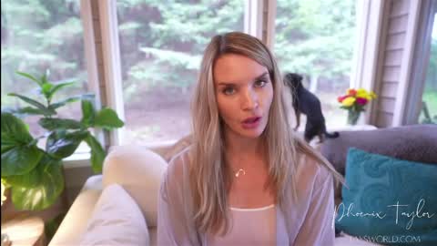 Snapshot of phoenix_taylor chatting on 2, 5, 2026 PHOENIX TAYLOR online show from 2, 5, 2026