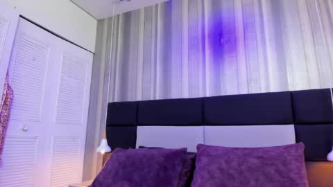 Snapshot of pia_johnson__ chatting on 27, 5, 2026 SOPHIA online show from 27, 5, 2026